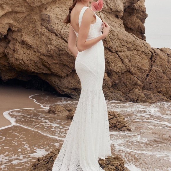 NWT Enchanted Love White Lace Sleeveless Trumpet Maxi Dress - Lulu's - Picture 2 of 3